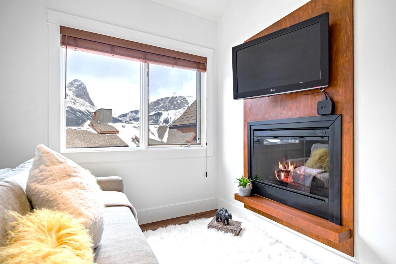Penthouse At Solar A Resort And Spa Canmore Exterior photo